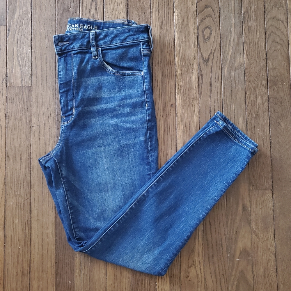 American Eagle Super Hi-Rise Jeggings Jeans